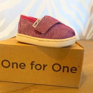 Toms Glitter Magenta Glimmer Tiny Shoes
